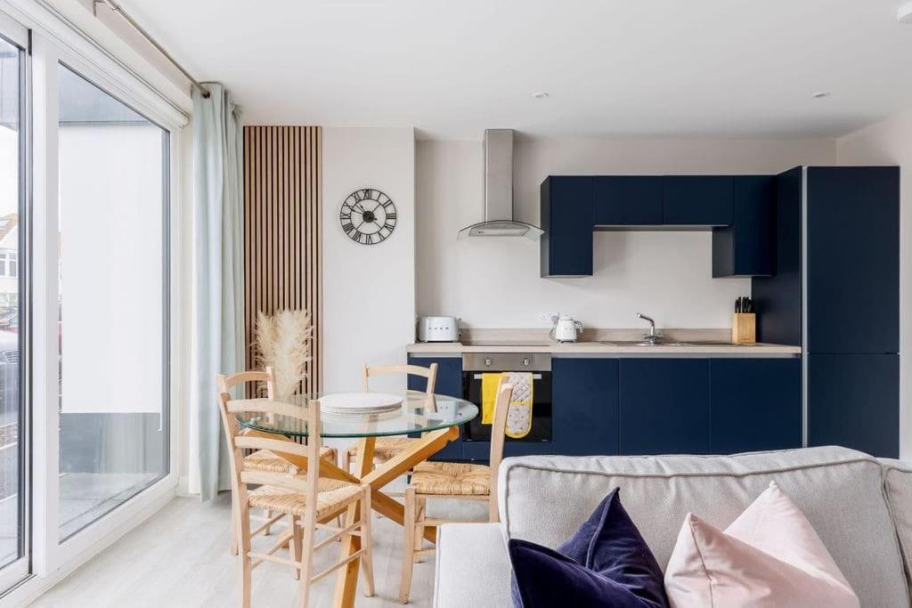Modern 2 Bed, Cliff Top & Parking, F6 Bournemouth Eksteriør bilde