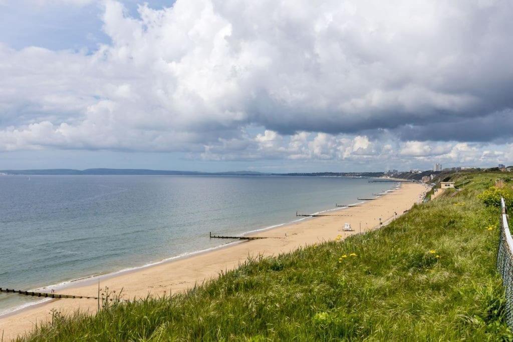 Modern 2 Bed, Cliff Top & Parking, F6 Bournemouth Eksteriør bilde