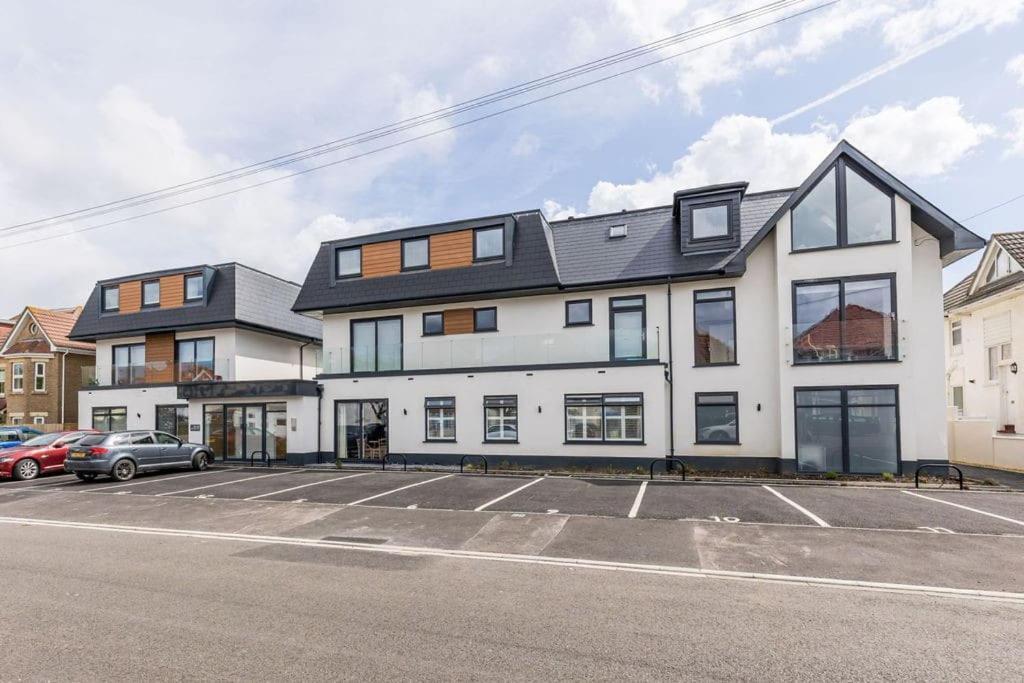 Modern 2 Bed, Cliff Top & Parking, F6 Bournemouth Eksteriør bilde