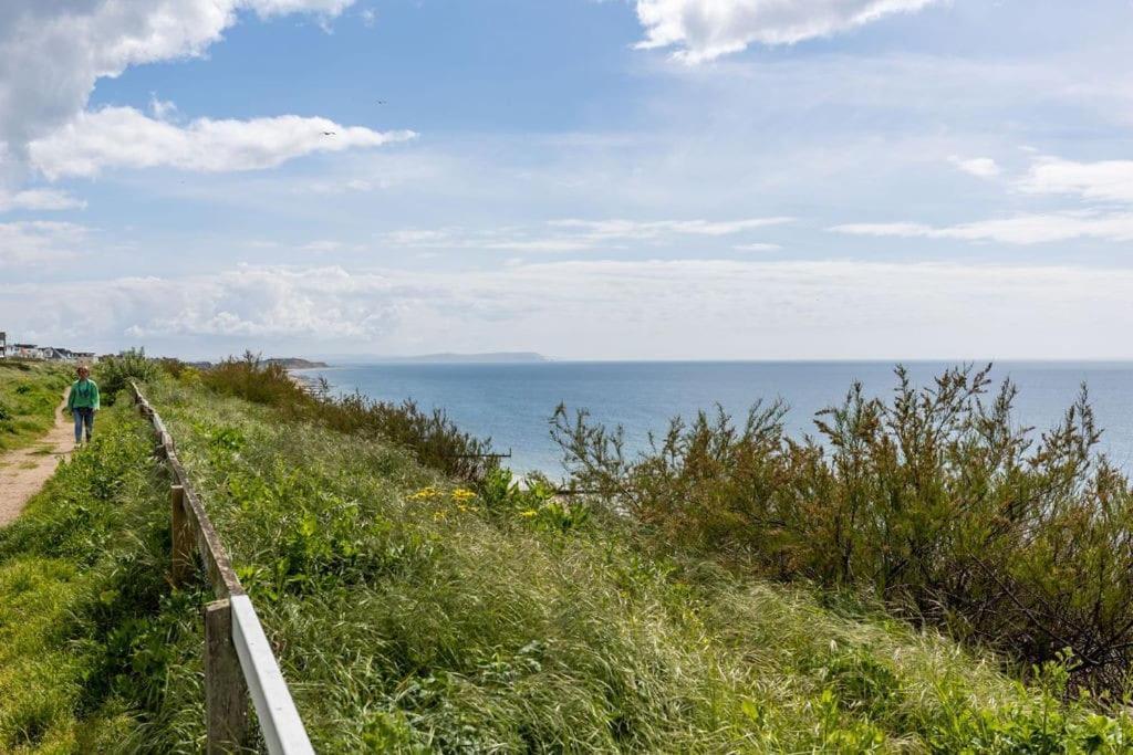 Modern 2 Bed, Cliff Top & Parking, F6 Bournemouth Eksteriør bilde